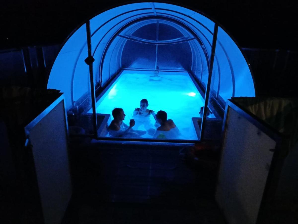 Dobranocka Hotel Malastow Kültér fotó